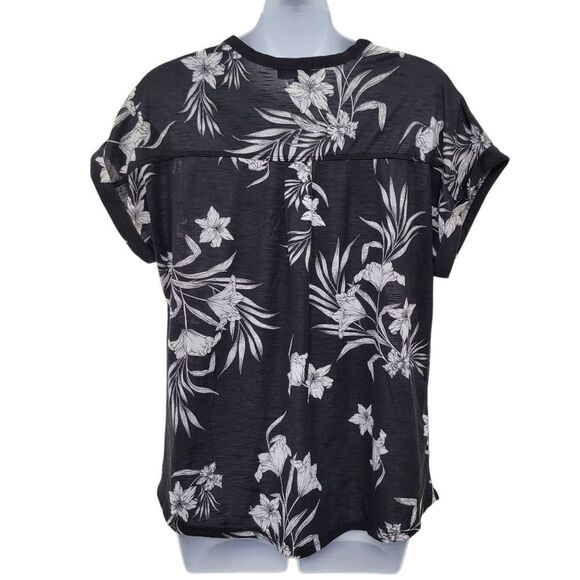 2/$20 Lily Morgan Black & White Flower Pattern Button Down Top Blouse Size: M - Picture 3 of 8
